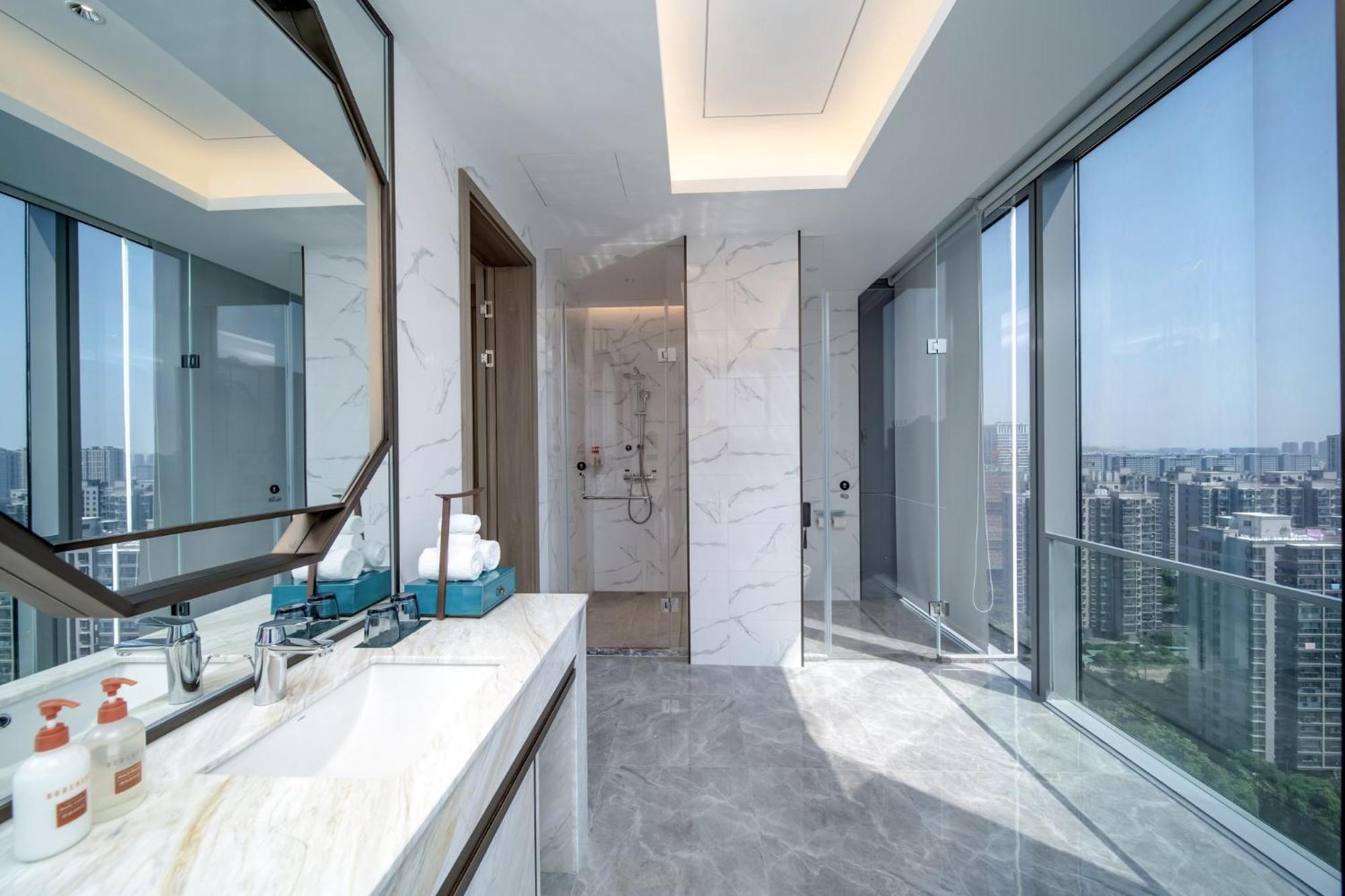 Crowne Plaza Hangzhou Linping By Ihg Exterior photo
